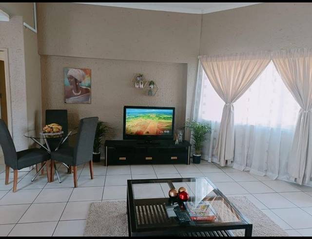 2 BEDROOM PROPERTY TO RENT IN BEDFORDVIEW